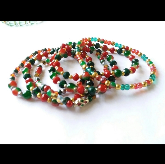 6 Holiday Christmas Stack Bracelets Bundle - Picture 4 of 5